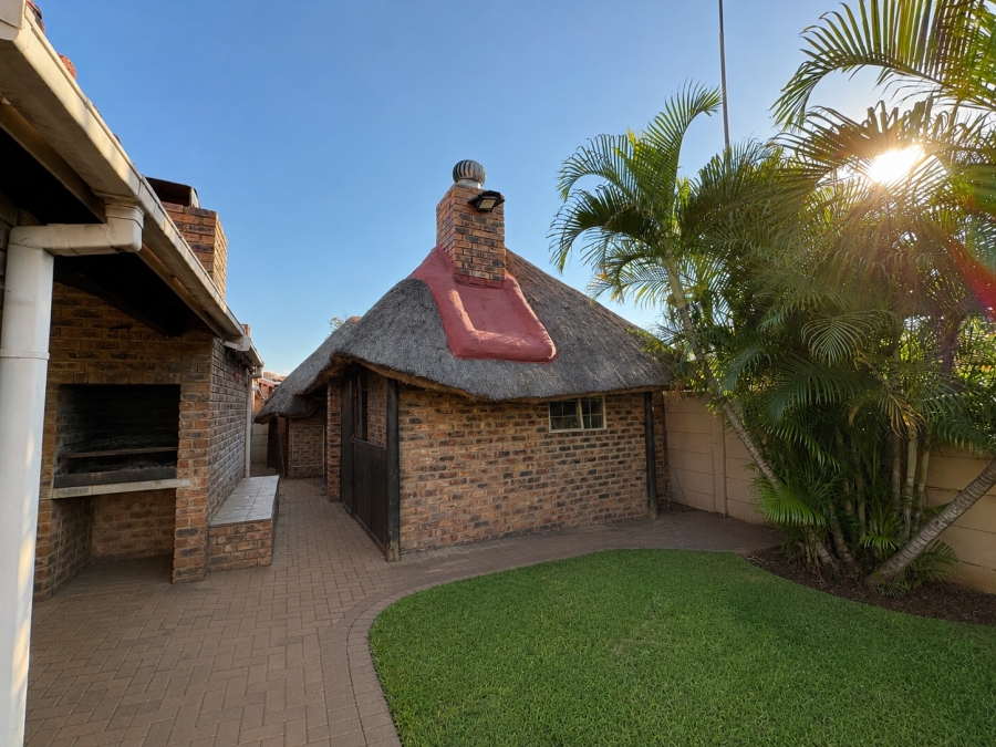 3 Bedroom Property for Sale in Oos Einde North West